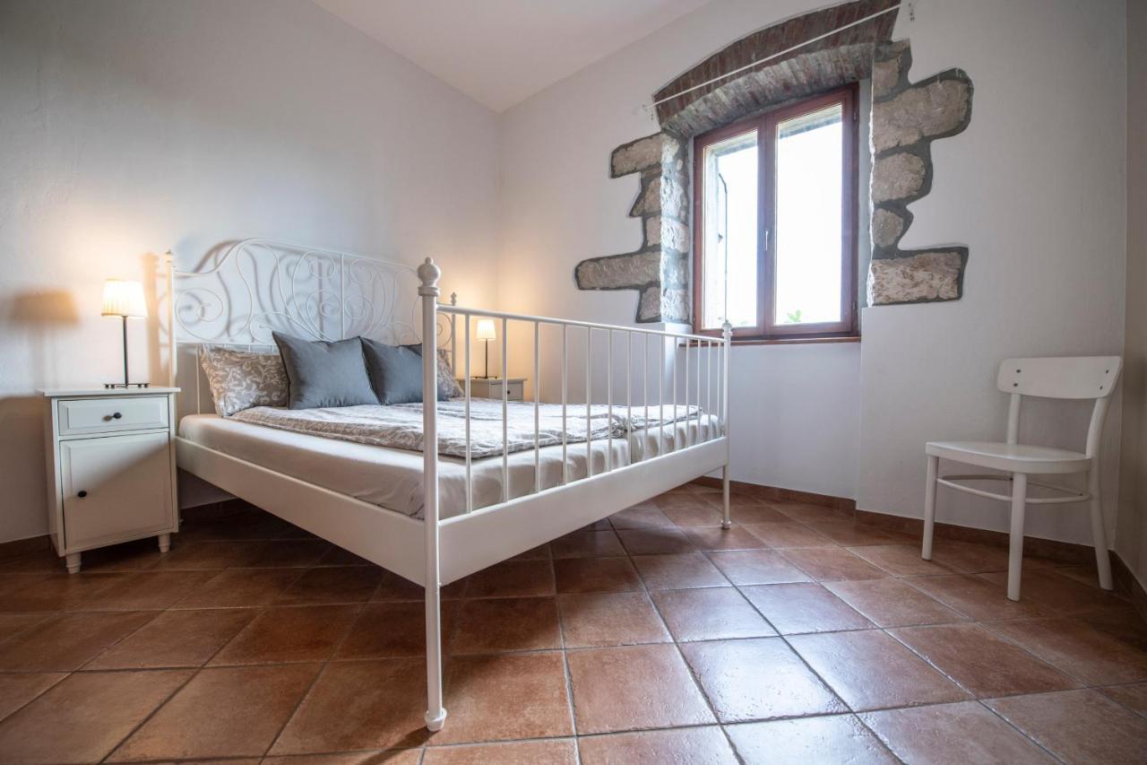 Old Town Studio And Apartment Vrsar Bagian luar foto