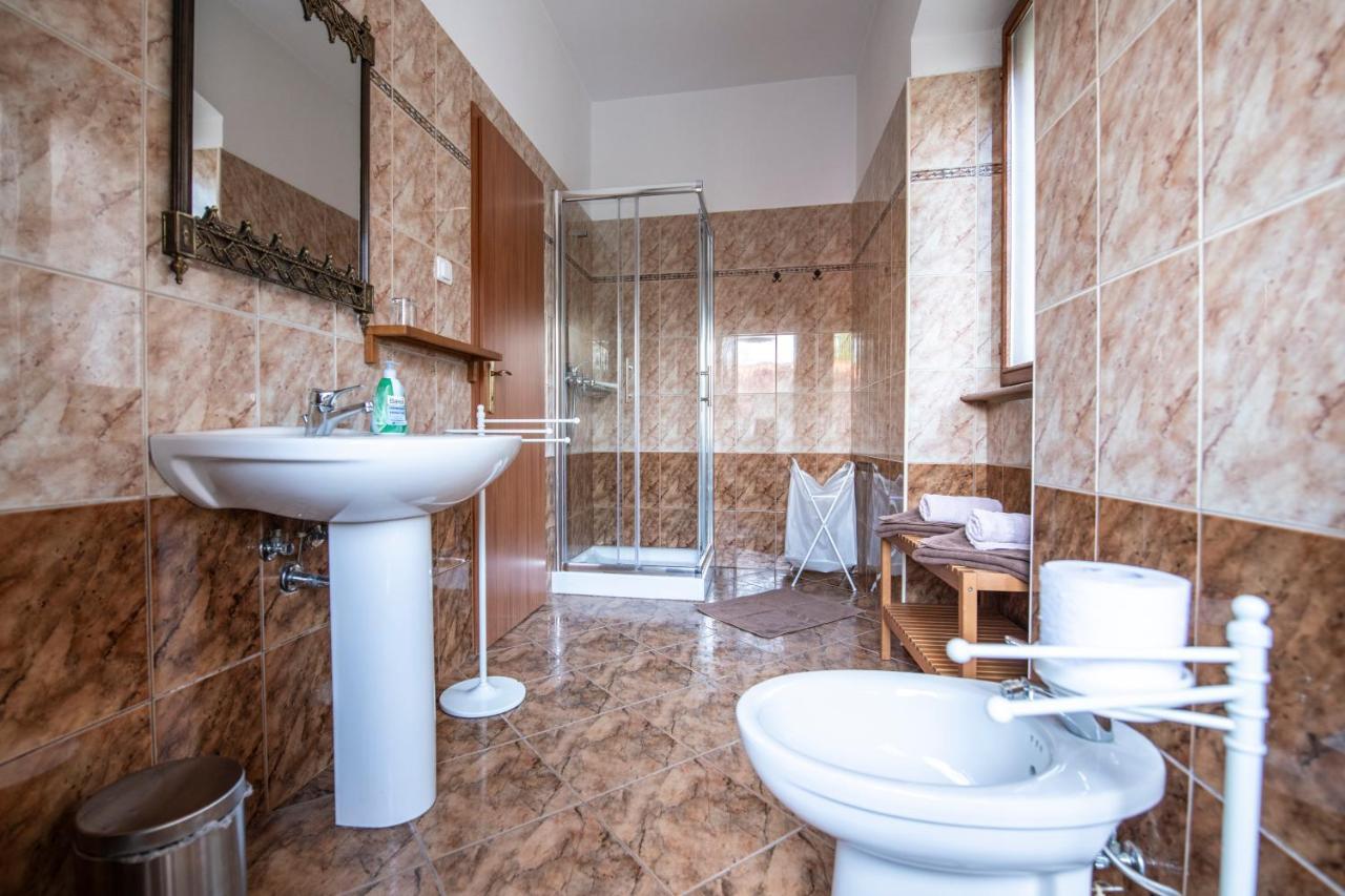 Old Town Studio And Apartment Vrsar Bagian luar foto