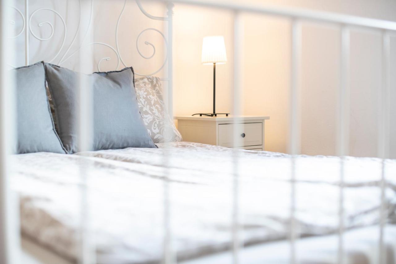 Old Town Studio And Apartment Vrsar Bagian luar foto